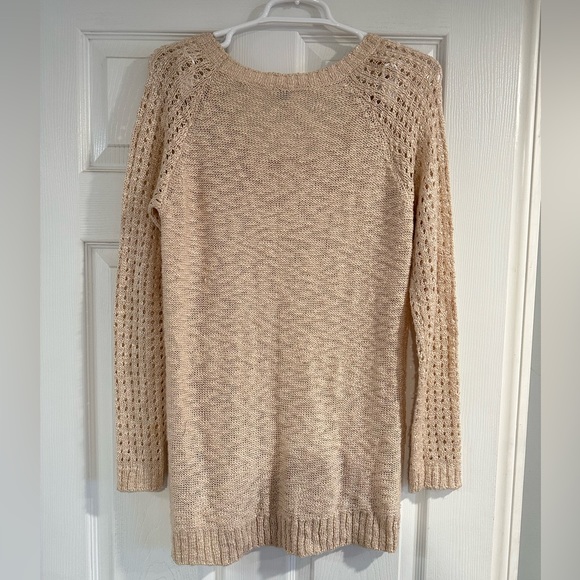 Sweater - Picture 4 of 6